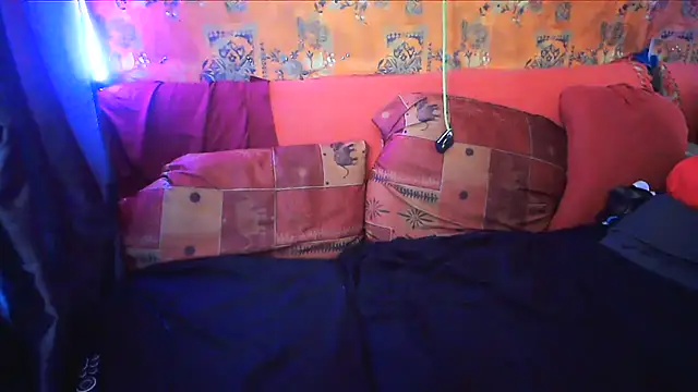 Snapshot of Tony_Torrente chatting on September 9, 2025, 9:35 pm Tony Torrente online show from September 9, 2025, 9:35 pm