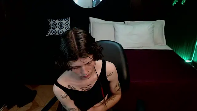 pretty cristal69 online show from January 15, 2026, 12:03 am