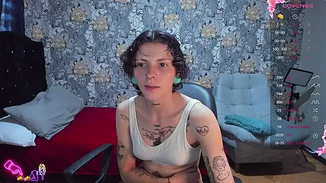 Snapshot of pretty_cristal69 chatting on July 12, 2026, 4:52 pm pretty cristal69 online show from July 12, 2026, 4:52 pm