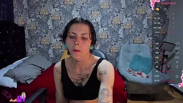 Snapshot of pretty_cristal69 chatting on July 19, 2026, 10:17 pm pretty cristal69 online show from July 19, 2026, 10:17 pm