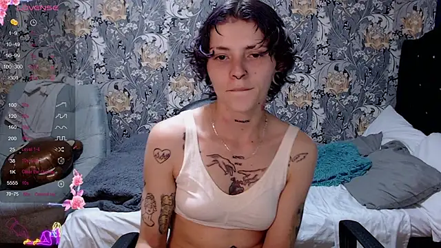 pretty cristal69 online show from June 10, 2026, 11:28 pm