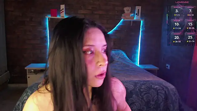 KityEstrover online show from November 9, 2025, 10:58 pm