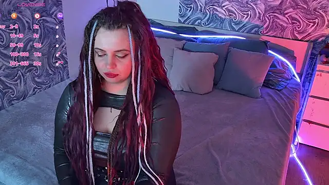 Miss Maya Mils online show from June 5, 2026, 6:52 am