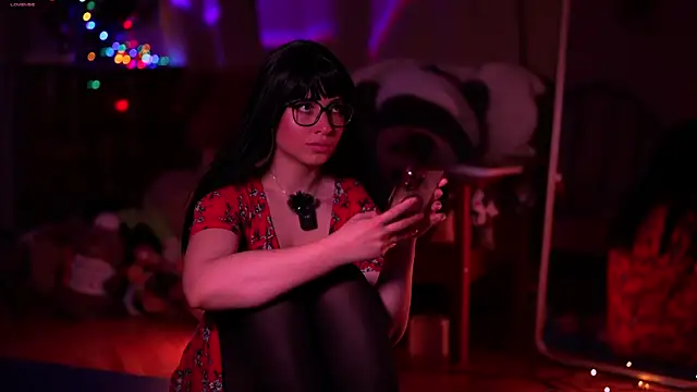 SweetyKitty18 online show from April 25, 2026, 5:54 pm