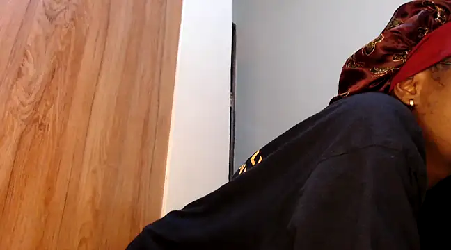 wetpussy ebony online show from February 25, 2025, 6:14 am