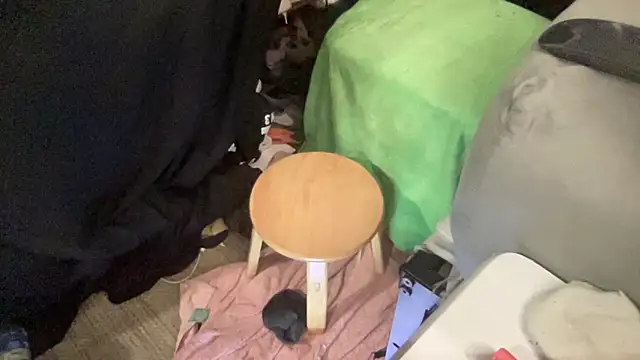 Snapshot of MoreFunSpun chatting on December 6, 2024, 10:32 am MoreFunSpun online show from December 6, 2024, 10:32 am