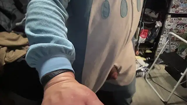 Snapshot of MoreFunSpun chatting on December 31, 2024, 11:09 am MoreFunSpun online show from December 31, 2024, 11:09 am