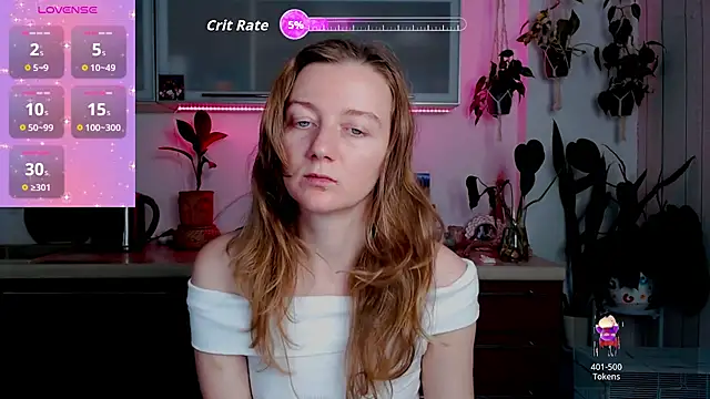 Snapshot of Elly_Helly chatting on November 21, 2025, 8:41 pm Elly Helly online show from November 21, 2025, 8:41 pm