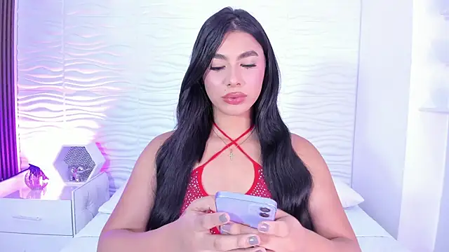 Snapshot of IsabelleFoxx_ chatting on November 9, 2025, 9:41 pm IsabelleFoxx online show from November 9, 2025, 9:41 pm