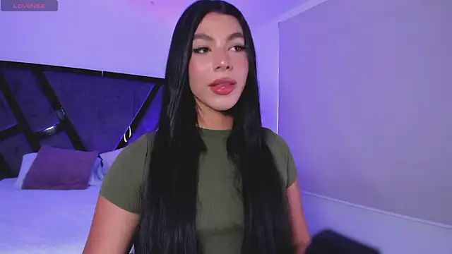 Snapshot of IsabelleFoxx_ chatting on October 13, 2025, 9:38 pm IsabelleFoxx online show from October 13, 2025, 9:38 pm