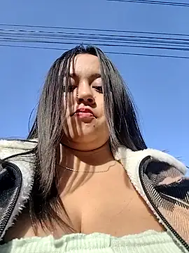 Cristal  04 online show from May 3, 2026, 12:31 pm