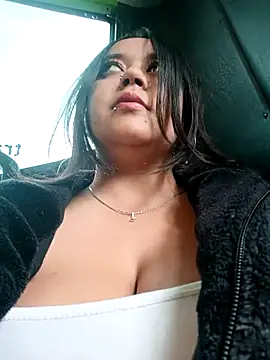 Cristal  04 online show from October 18, 2025, 3:03 pm