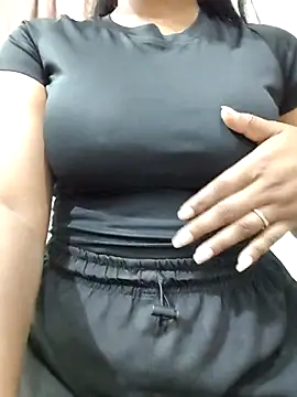 MohiniHott online show from May 3, 2026, 6:51 am