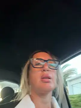 Snapshot of casalinga88 chatting on July 2, 2026, 6:58 pm casalinga88 online show from July 2, 2026, 6:58 pm
