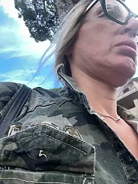 casalinga88 online show from September 26, 2025, 11:17 am