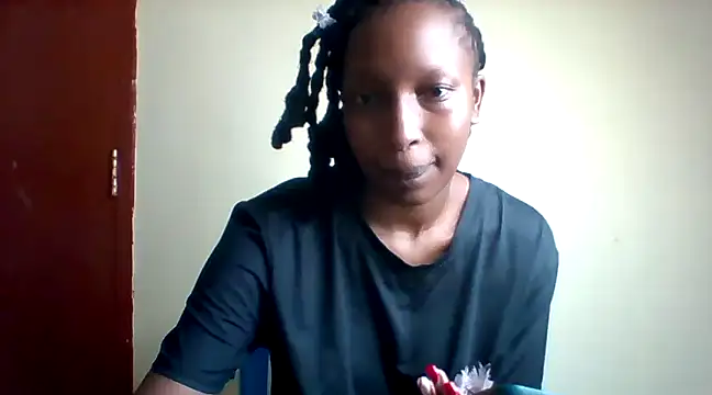 Snapshot of Daddies_lover chatting on December 27, 2024, 1:22 am Daddies lover online show from December 27, 2024, 1:22 am