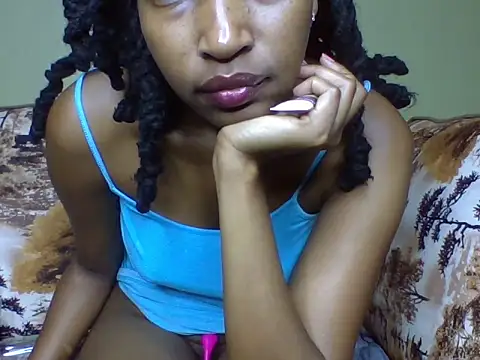 Snapshot of Daddies_lover chatting on January 6, 2025, 3:31 am Daddies lover online show from January 6, 2025, 3:31 am