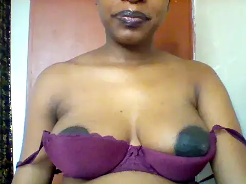 Snapshot of Daddies_lover chatting on September 15, 2025, 1:06 am Daddies lover online show from September 15, 2025, 1:06 am