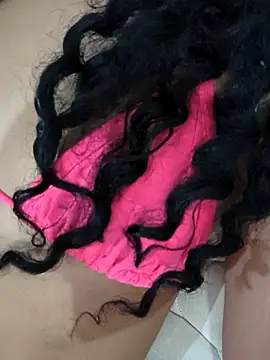 fernandasweet online show from February 17, 2026, 3:15 am