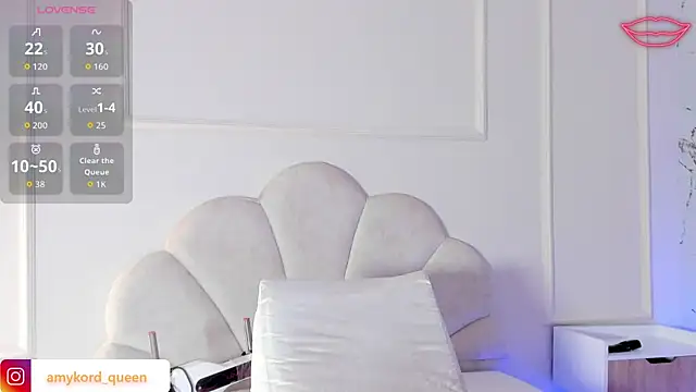 Snapshot of Amykord chatting on December 4, 2025, 11:53 am Amykord online show from December 4, 2025, 11:53 am