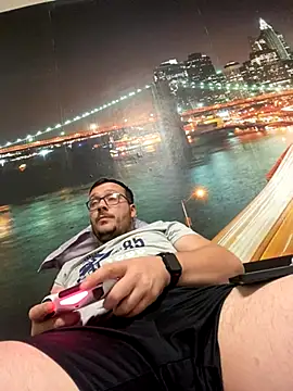 Snapshot of ionut9879 chatting on October 23, 2025, 6:50 pm ionut9879 online show from October 23, 2025, 6:50 pm