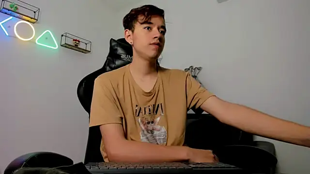 bunny maxi online show from November 24, 2025, 12:27 pm