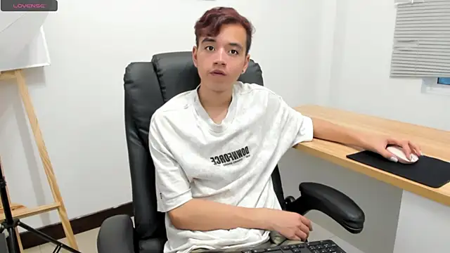 bunny maxi online show from October 29, 2025, 12:59 pm