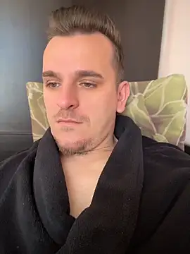 Huge cock22cm online show from April 27, 2026, 8:23 am