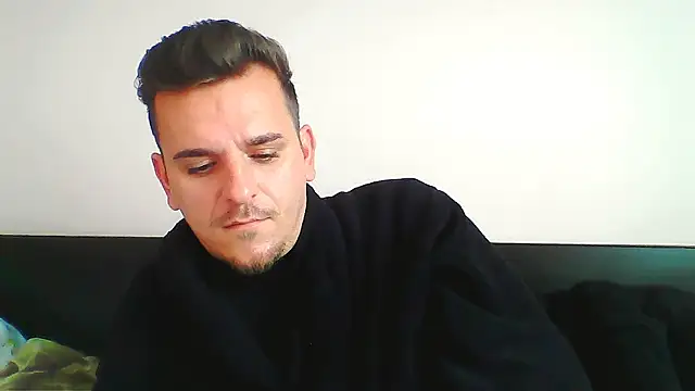 Huge cock22cm online show from October 31, 2025, 9:39 am