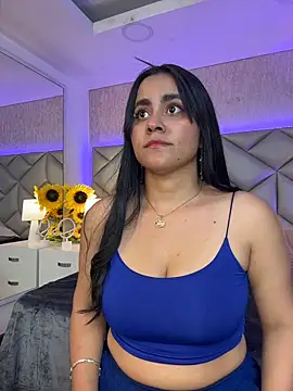 Brenda Garcia online show from December 18, 2025, 8:23 pm