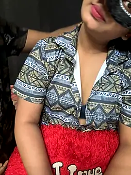 Snapshot of Magical-Couple-telugu chatting on October 10, 2025, 6:47 am Magical-Couple-telugu online show from October 10, 2025, 6:47 am