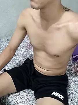 MicaelRian69 online show from November 12, 2025, 6:12 pm