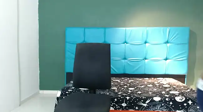 Snapshot of SexyBigCock01 chatting on February 3, 2025, 12:03 pm SexyBigCock01 online show from February 3, 2025, 12:03 pm