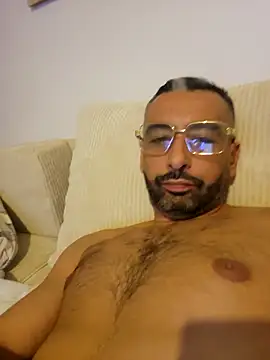 goldenhead1 online show from February 7, 2026, 3:25 am