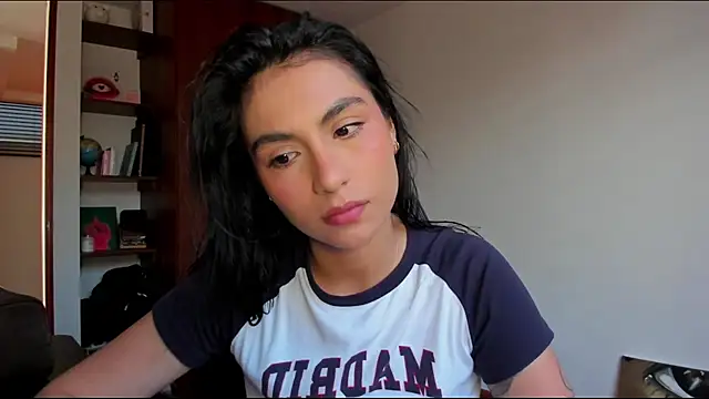 Snapshot of Dahian-peach chatting on July 3, 2026, 9:43 pm Dahian-peach online show from July 3, 2026, 9:43 pm