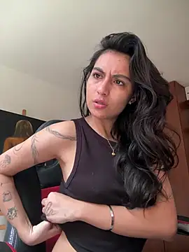 Dahian-peach online show from May 5, 2026, 3:59 pm