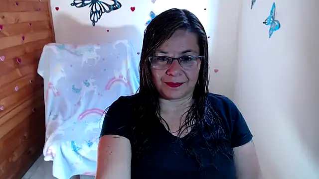 lilisa777 online show from February 9, 2026, 3:54 pm