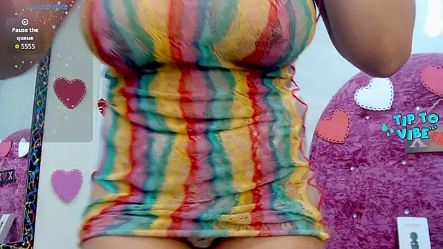 Litzy Curly online show from September 16, 2025, 1:56 pm