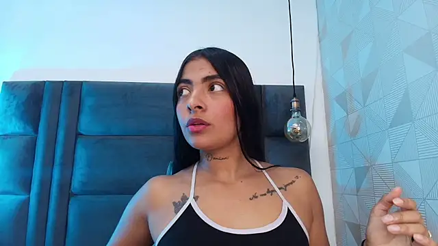 Snapshot of hot_dione chatting on October 8, 2025, 7:14 pm hot dione online show from October 8, 2025, 7:14 pm