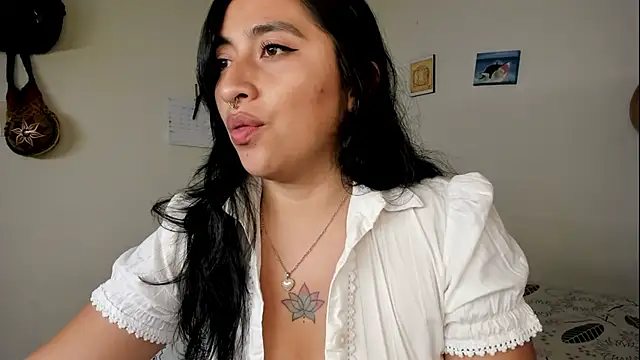 Snapshot of LisaHadwin chatting on July 4, 2026, 8:35 pm LisaHadwin online show from July 4, 2026, 8:35 pm