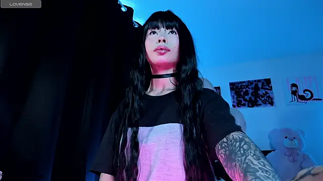 satanbabee online show from May 6, 2026, 9:41 pm