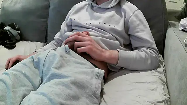 jeunesexi online show from January 6, 2026, 6:23 pm