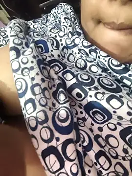 Snapshot of MohiniBhabhi chatting on October 6, 2025, 6:52 pm MohiniBhabhi online show from October 6, 2025, 6:52 pm