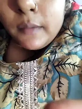 Snapshot of MohiniBhabhi chatting on October 31, 2025, 11:51 am MohiniBhabhi online show from October 31, 2025, 11:51 am