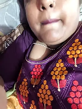 Snapshot of MohiniBhabhi chatting on September 16, 2025, 4:13 am MohiniBhabhi online show from September 16, 2025, 4:13 am