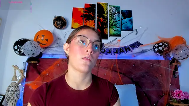 Ruth harvey  online show from October 23, 2025, 1:10 pm