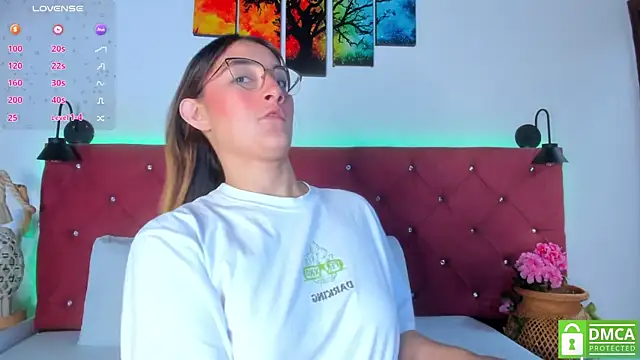 Ruth harvey  online show from November 9, 2025, 1:59 pm