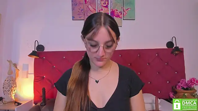 Snapshot of Ruth_harvey_ chatting on August 4, 2026, 1:15 pm Ruth harvey online show from August 4, 2026, 1:15 pm