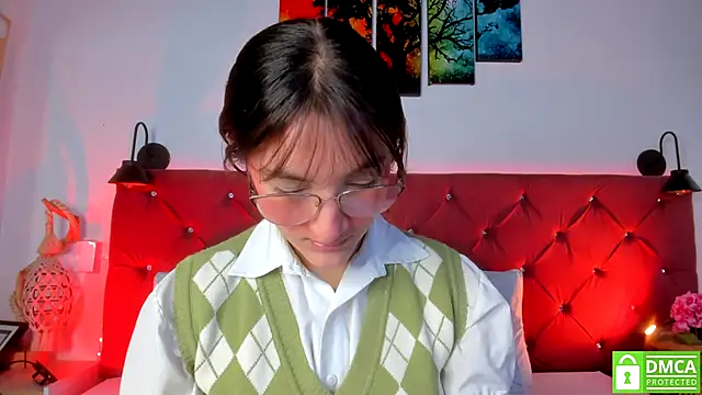 Ruth harvey  online show from December 20, 2025, 1:58 pm