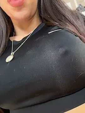 Nicolle foxy online show from July 8, 2026, 3:56 pm